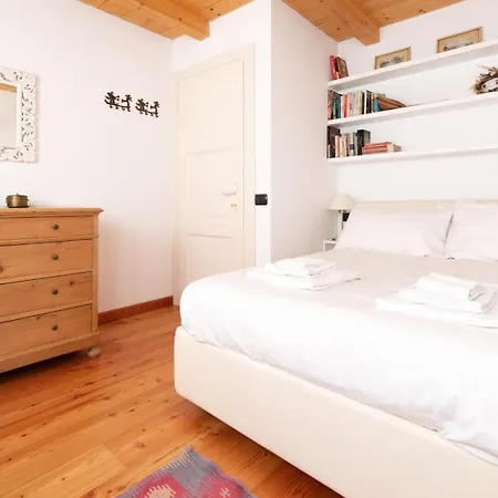Apartman Sertorelli 60 *